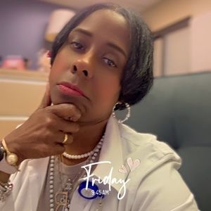 Meet your Posher, Sonya